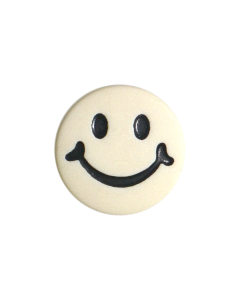 K610 Smiley Face 24L Cream(8) Shank Button