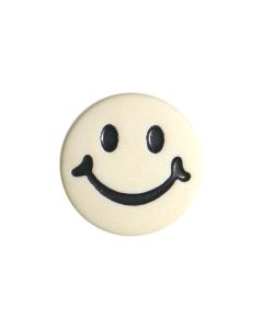 K610 Smiley Face 24L Cream(8) Shank Button